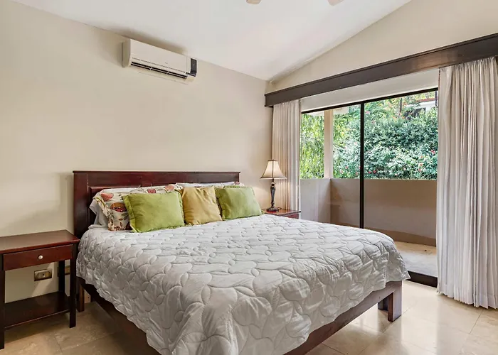 Relaxing Retreat, Pool, Access&bbq
