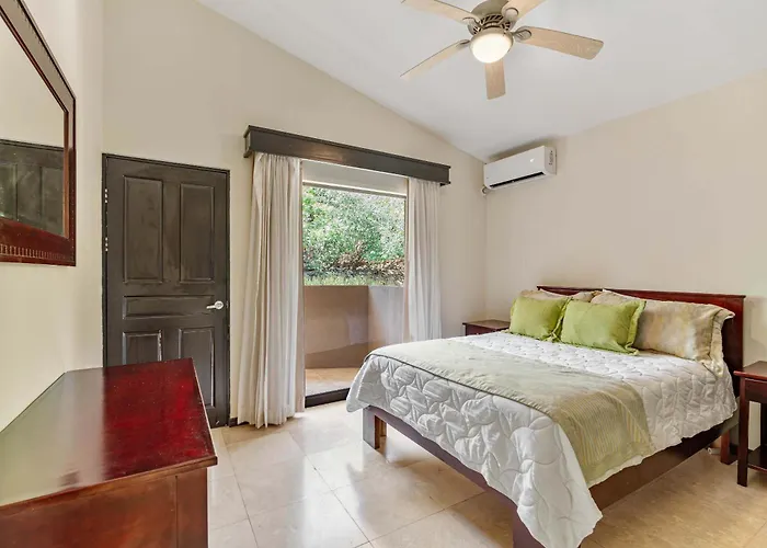 Ferienhaus Relaxing Retreat, Pool, Access&bbq *